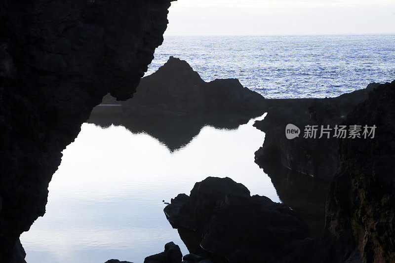 海景：大西洋海岸马德拉（莫尼兹港）