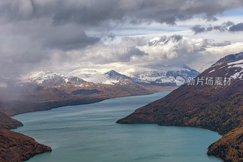 喀纳斯湖景，中国新疆