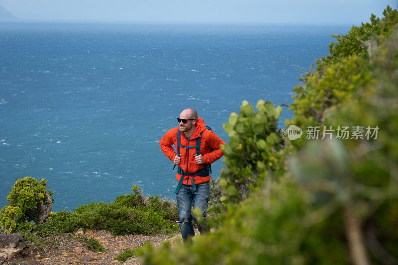 徒步旅行的冒险