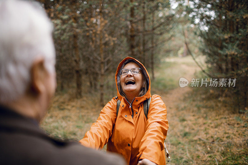 高级一些