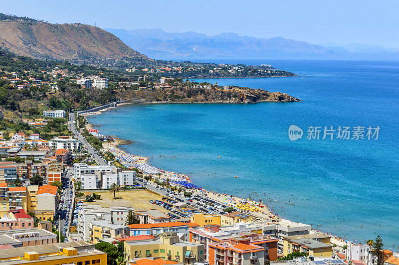 西西里岛风景秀丽的海滨小镇切法卢