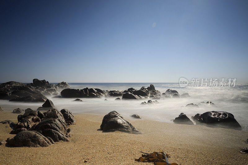 京都海滩的海岸景色