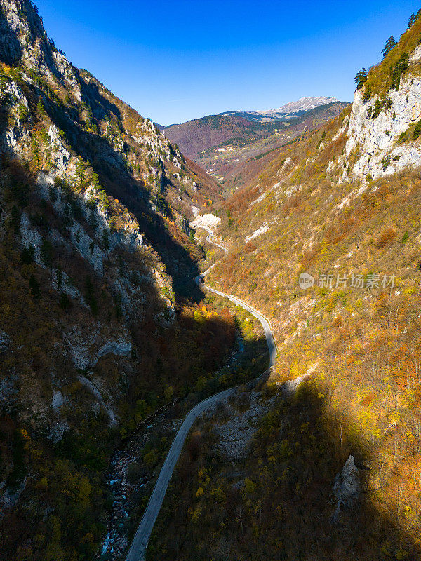 科索沃的鲁戈瓦峡谷
