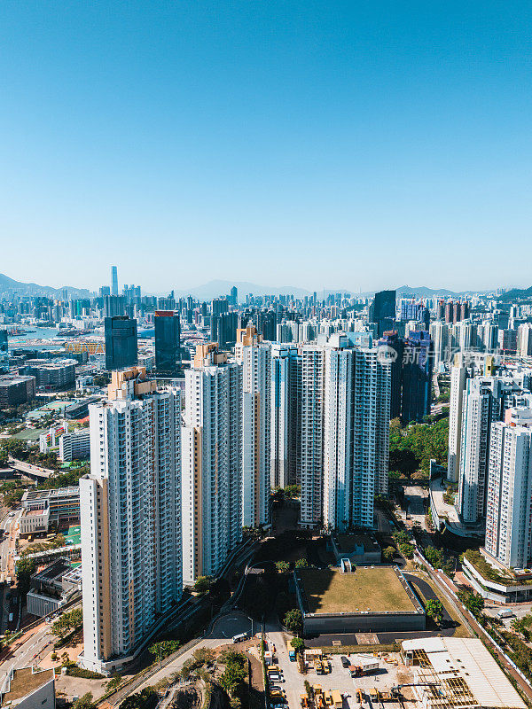 无人机拍摄的香港九龙湾高层住宅楼