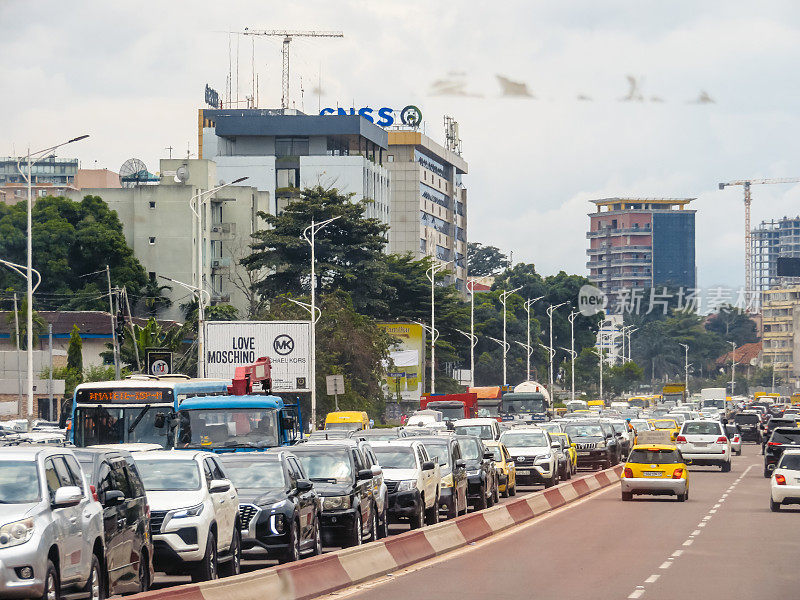 刚果民主共和国金沙萨的城市街道