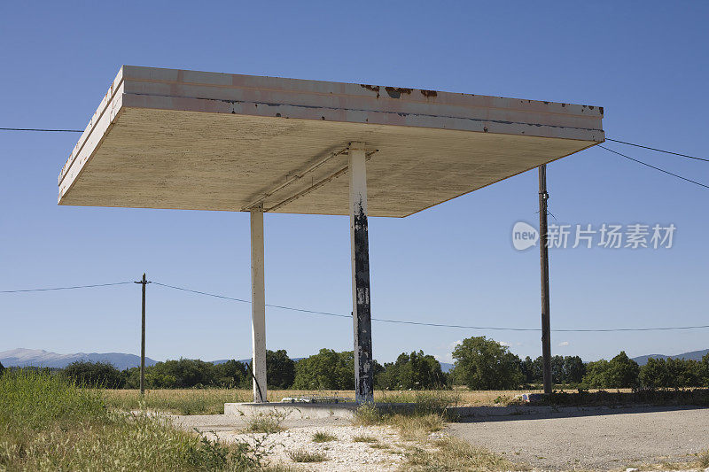 废弃的加油站