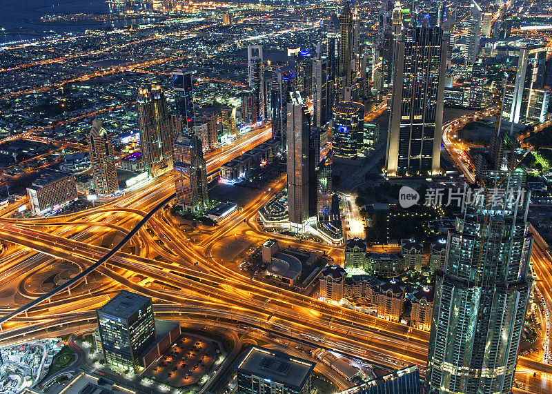 迪拜交通灯全景图