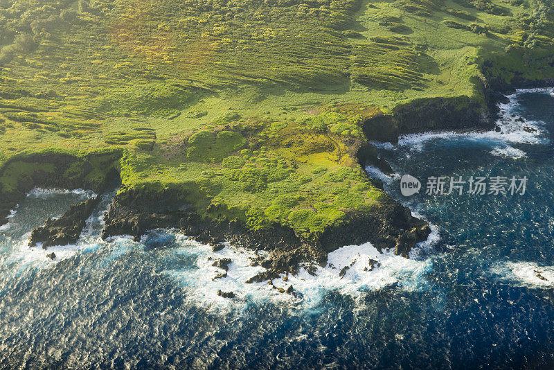 热带风景黑沙滩哈纳毛伊夏威夷旅游目的地