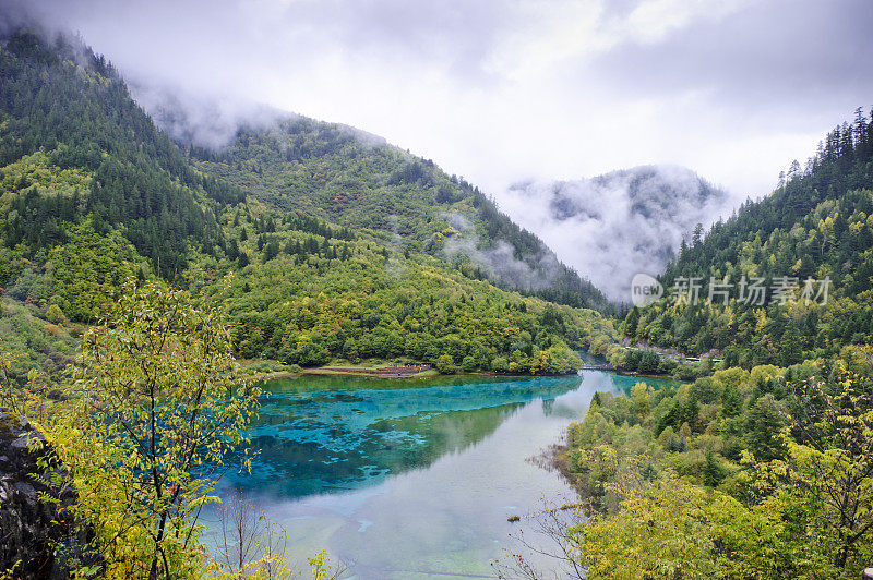 五色湖-九寨沟，四川，中国