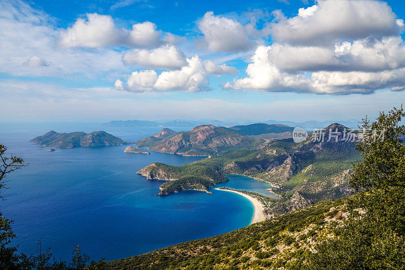 在冬天，Oludeniz。