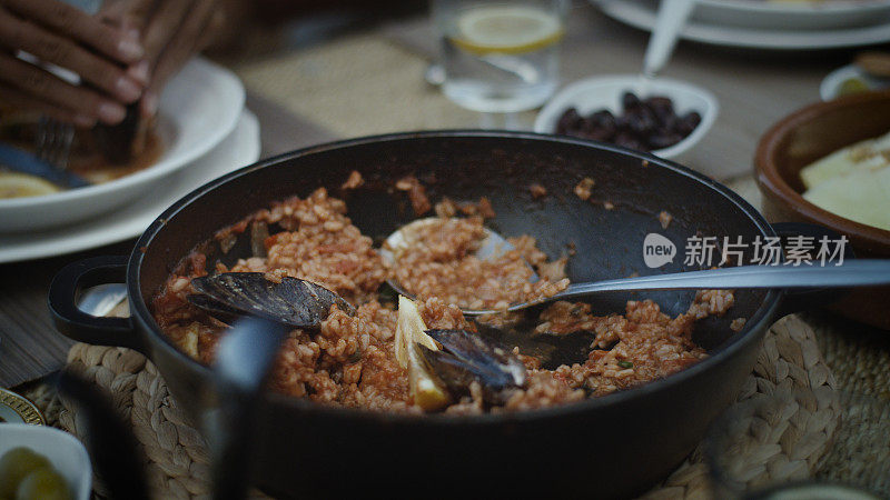 西班牙海鲜焗饭