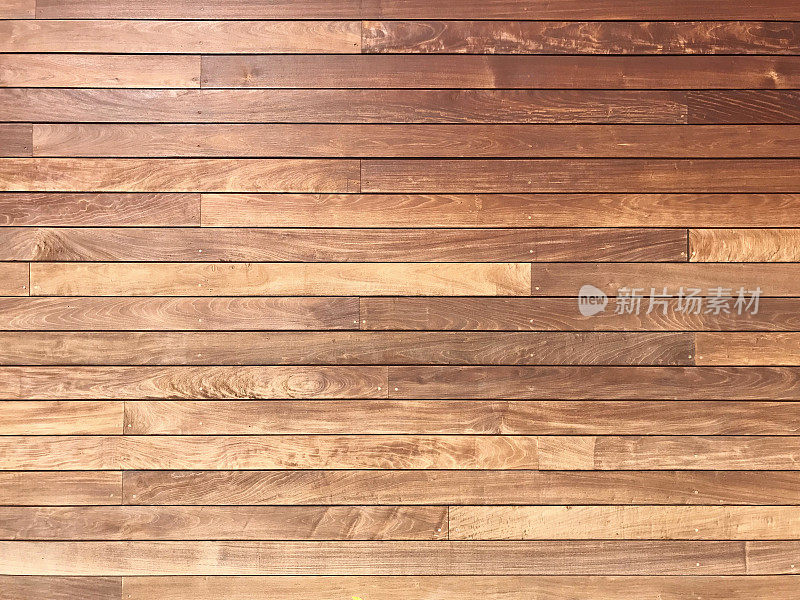木镶板墙