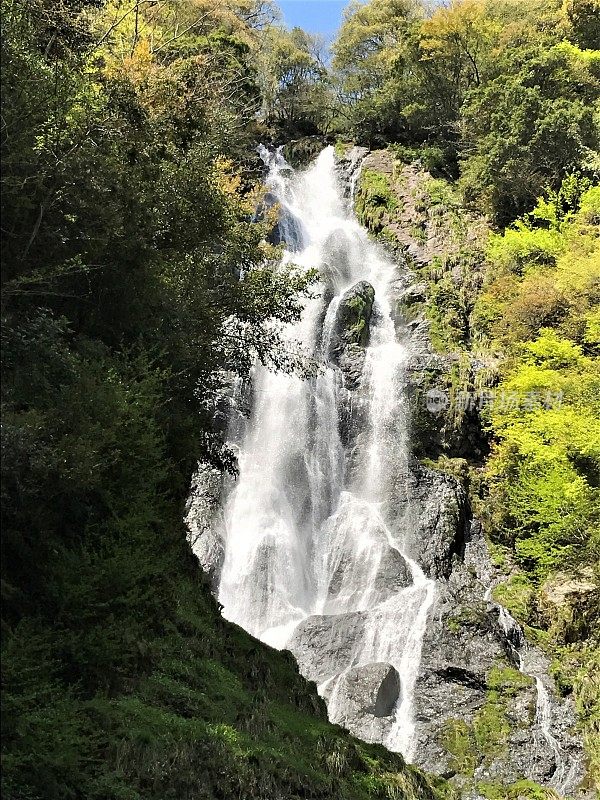 日本冈山Kanbanotaki(看板瀑布)(日本100佳瀑布)