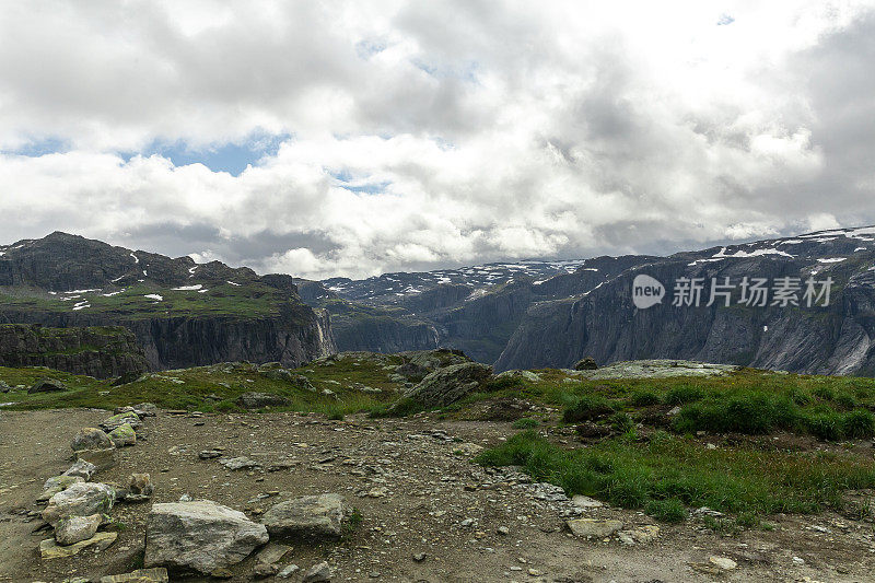 挪威巨魔之巅Ringedalsvannet峡湾的风景