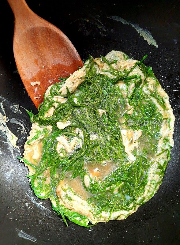 烹饪相思叶煎蛋卷-食品的准备。