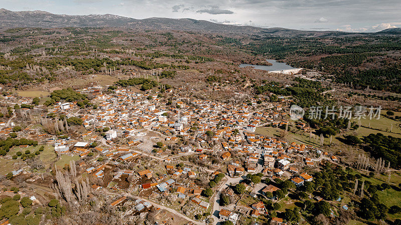 Camavlu村无人机照片，贝加马-伊兹密尔，土耳其