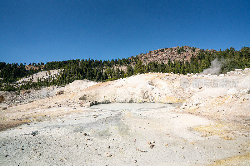 拉森火山国家公园的地狱