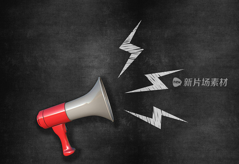 黑板上的红色扩音器
