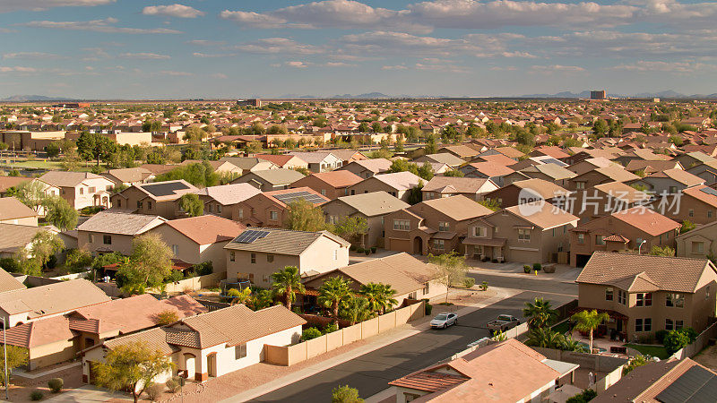 无人机拍摄亚利桑那州马里科帕的房屋