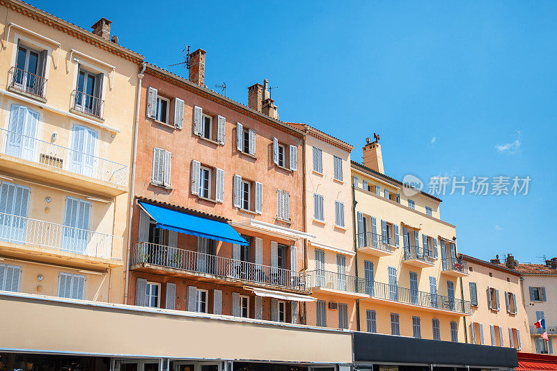 法国南部建筑的颜色