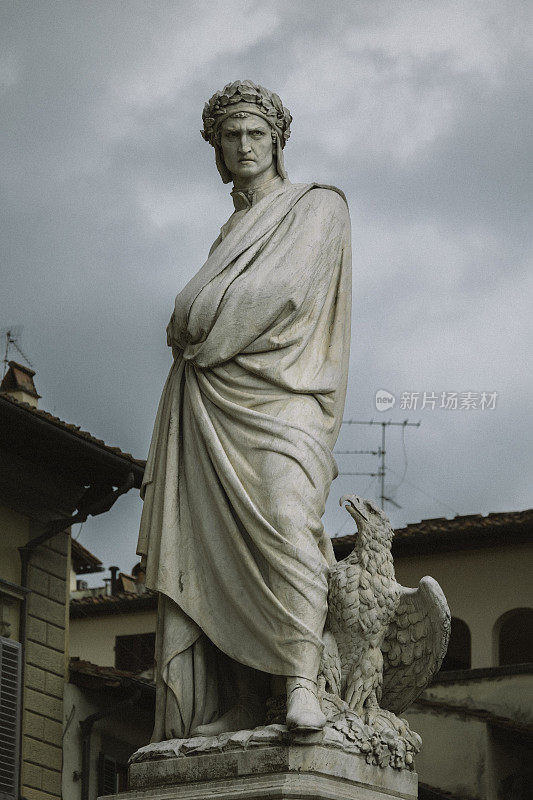 但丁在意大利佛罗伦萨的雕像