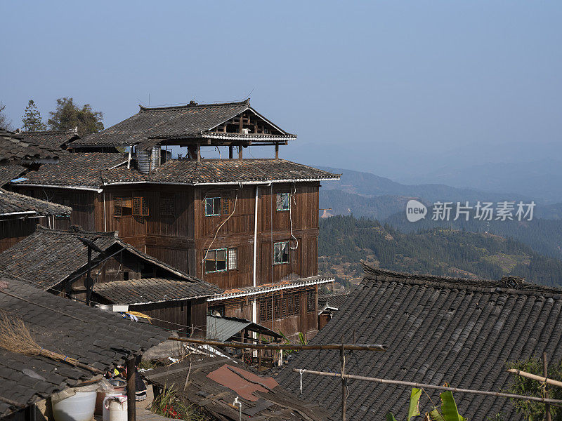 中国贵州苗寨木结构吊脚楼