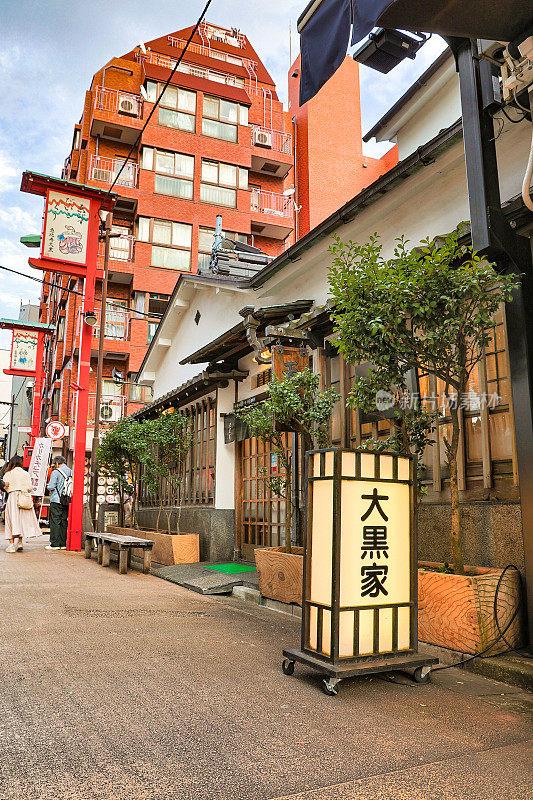 东京浅草区的浅草寺