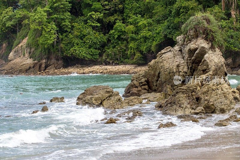 哥斯达黎加太平洋一侧的海滩洛基海岸线