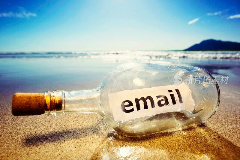 现代漂流者在线，在瓶子里发消息说电子邮件!