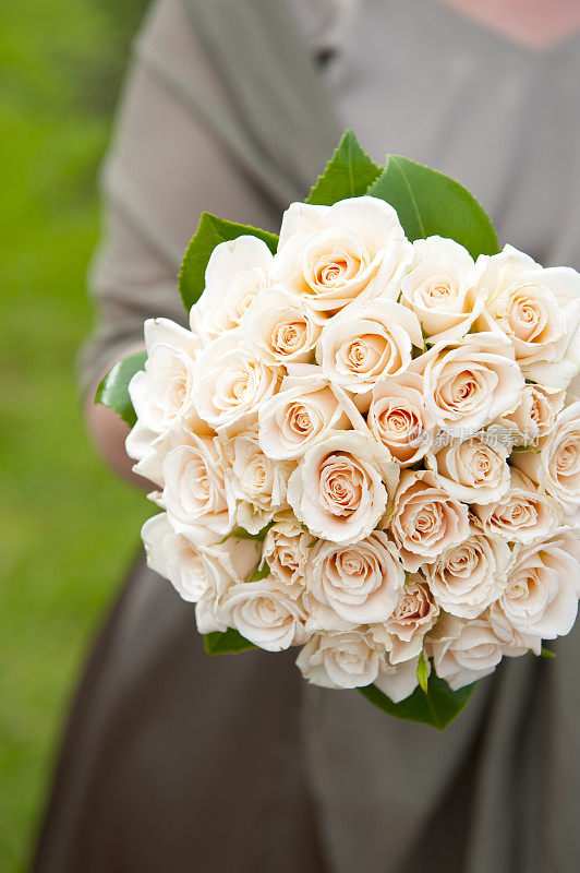 婚礼花束白玫瑰花做伴娘
