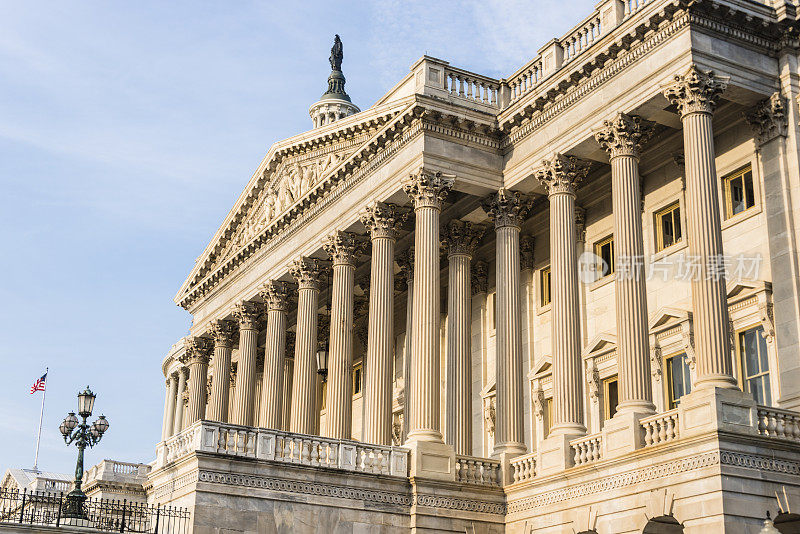 美国国会大厦的参议院侧厅。-XXXL