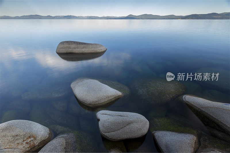 太浩湖的石头