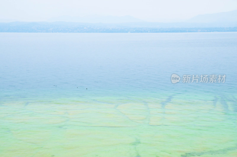 意大利伦巴第加尔达湖水景