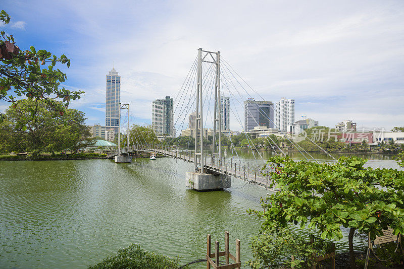 Gangaramaya公园桥，科伦坡，斯里兰卡