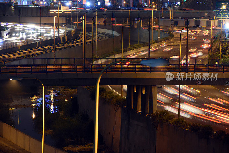 以色列的道路在夜晚