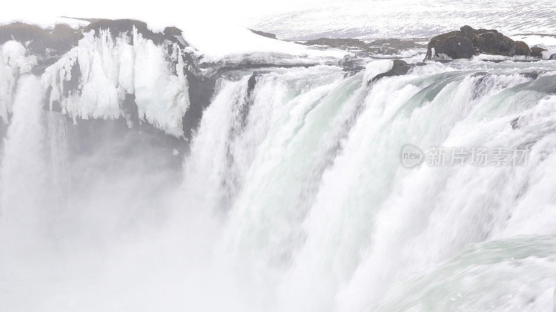 冰岛的瀑布