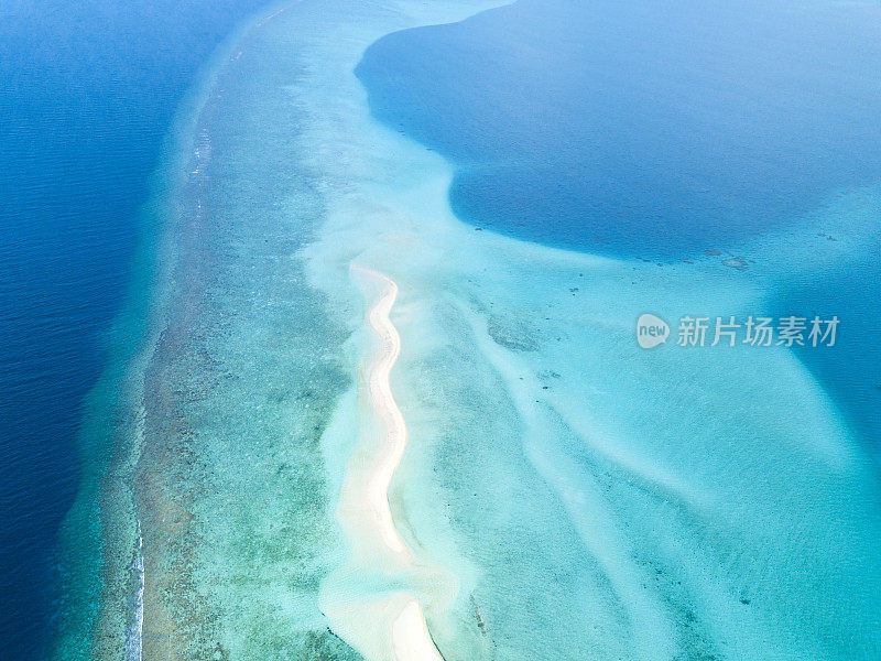 从无人机的角度看马尔代夫海