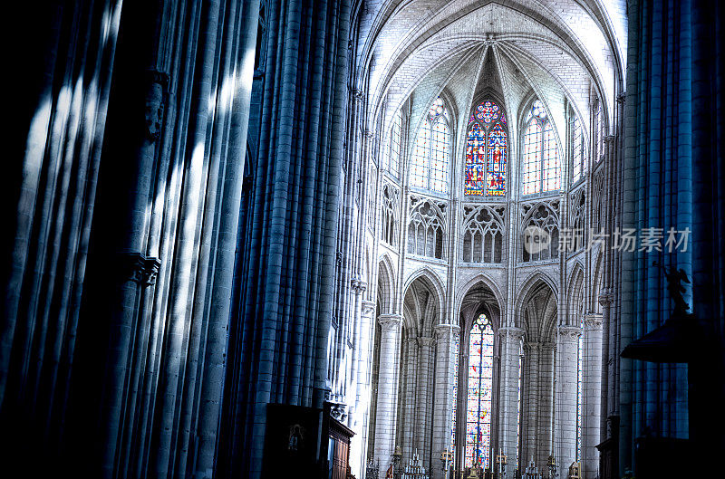 莫市圣艾蒂安大教堂，位于法国巴黎以东30英里处。