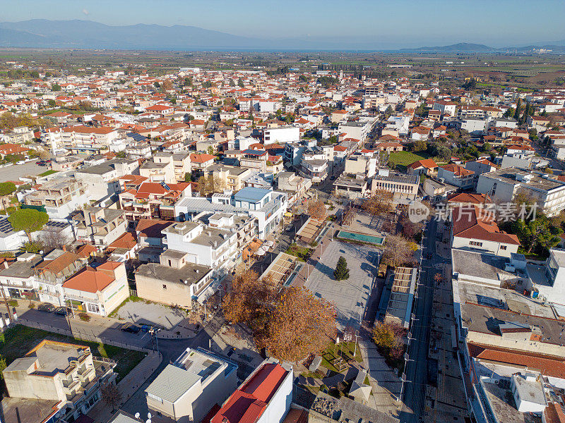 希腊塞萨利Magnesia的Almyros镇鸟瞰图。