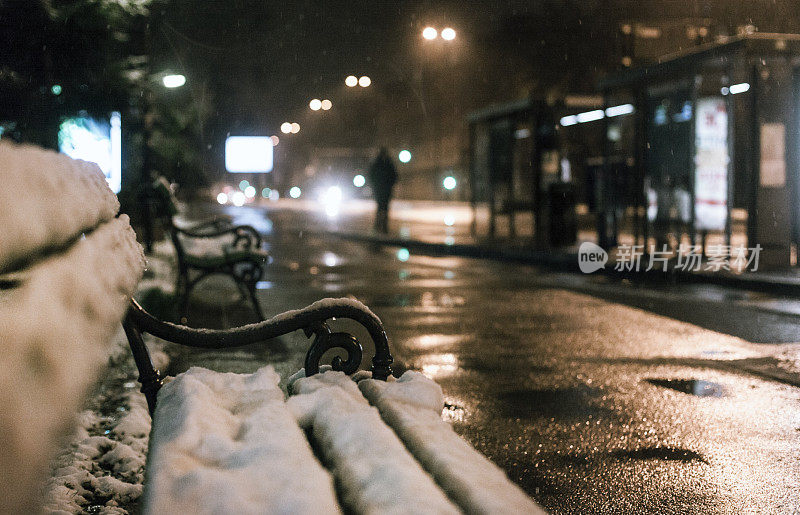 雪夜在城中