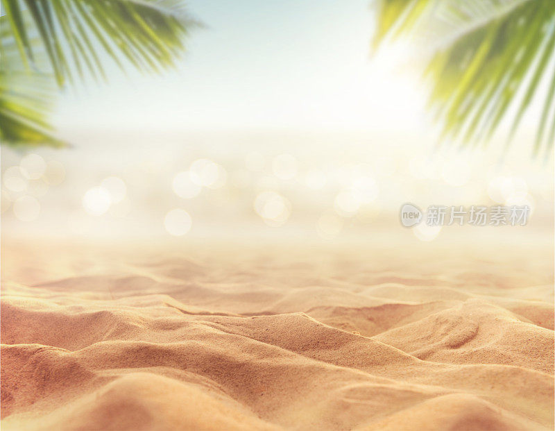 沙子与模糊的海天背景，夏天的一天