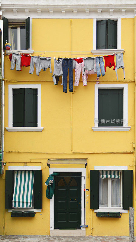 五颜六色的Burano