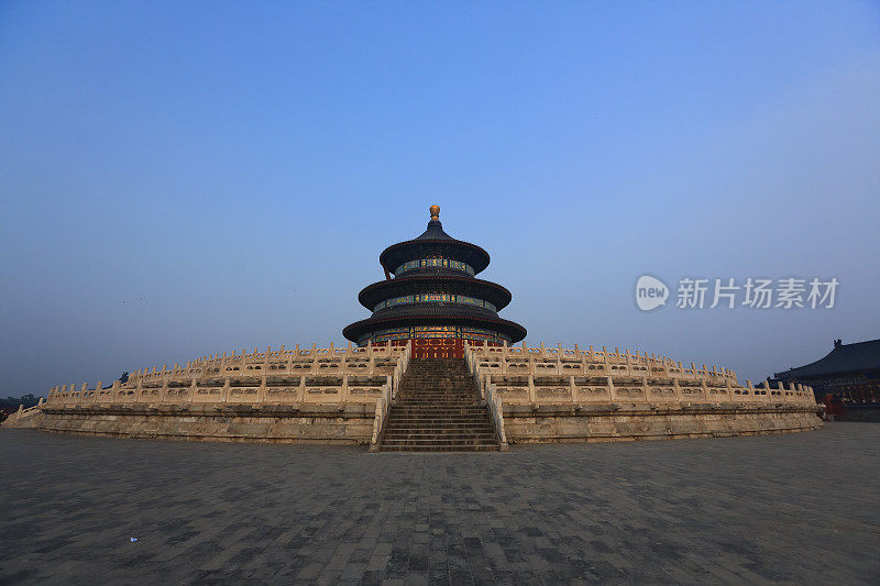 天坛是北京的著名景点，中国具有复制空间