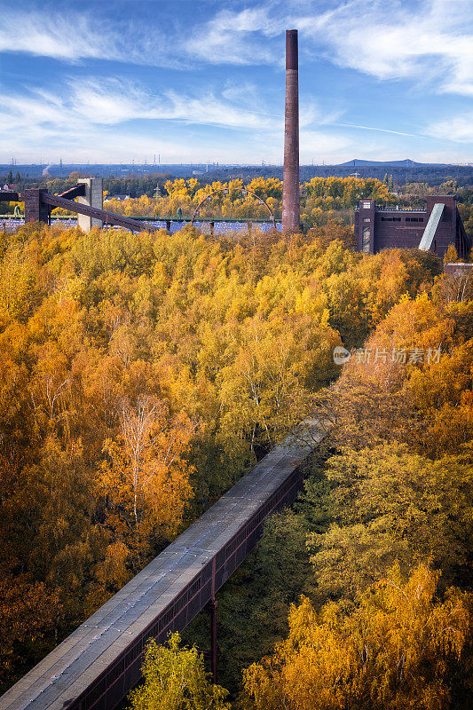 德国埃森鲁尔的工业秋天景观