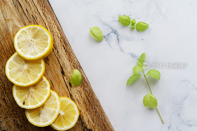 静物:新鲜柠檬片