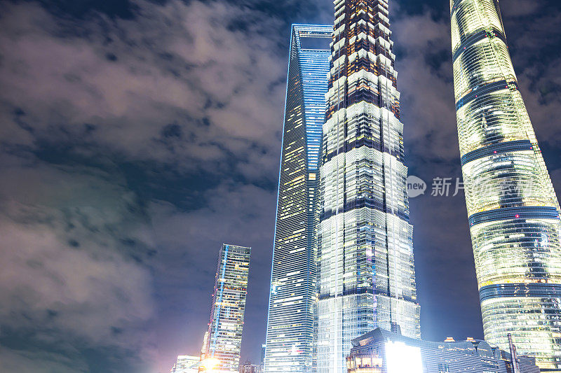 夜景上海天际线