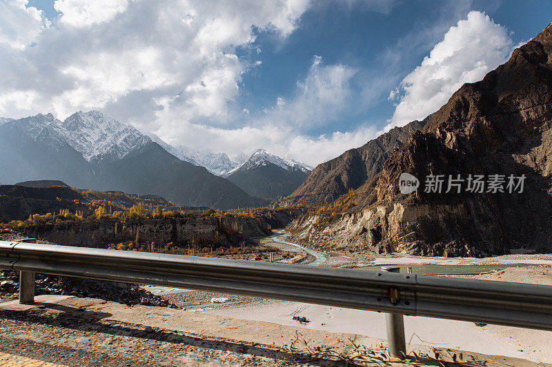 巴基斯坦喜马拉雅山谷的风景