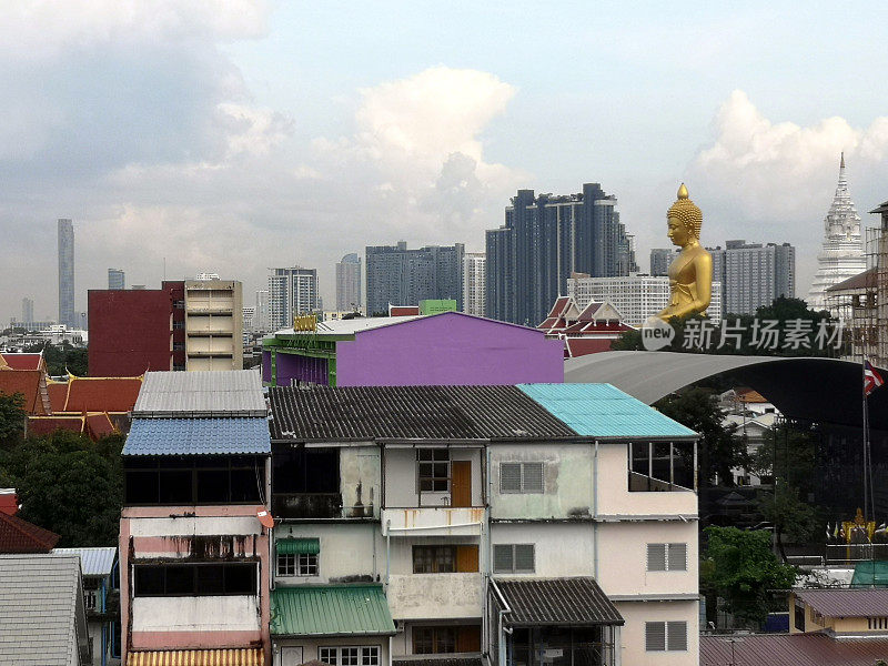 曼谷天际线和大佛，泰国帕西沙翁区