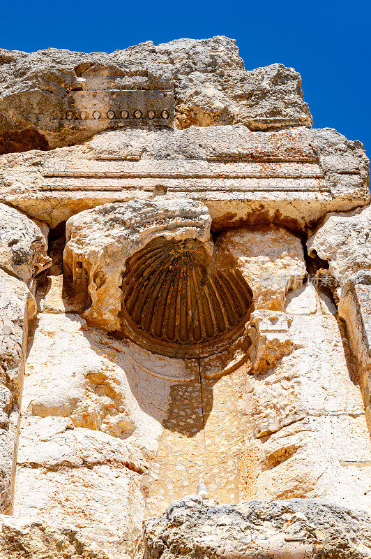 黎巴嫩巴勒贝克，墙上雕刻的贝壳细节
