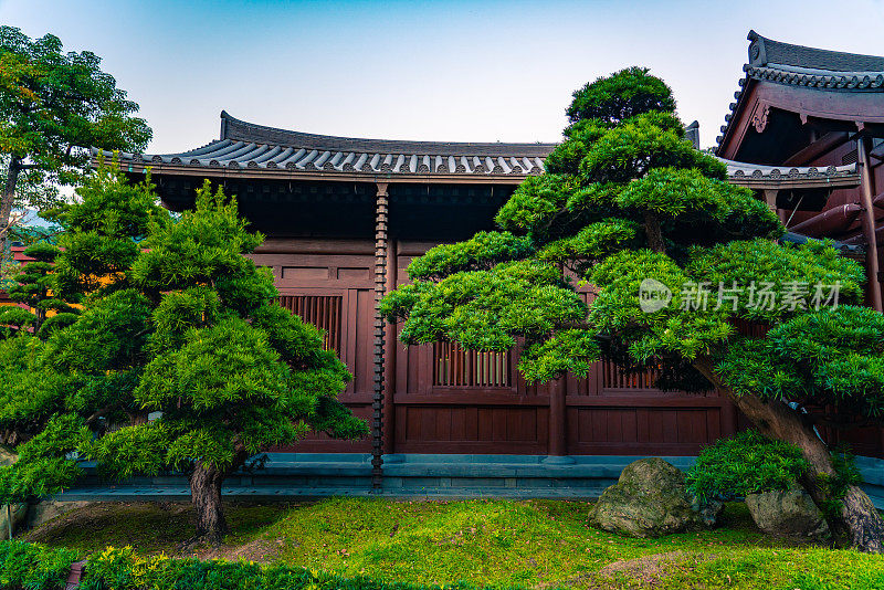 南莲园芝莲庵位于中国香港钻石山